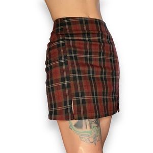 Brandy Melville Cara plaid mini skirt